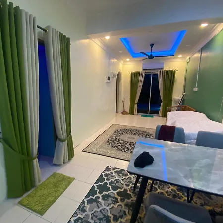 Annajah Muslim Private Pool Homestay